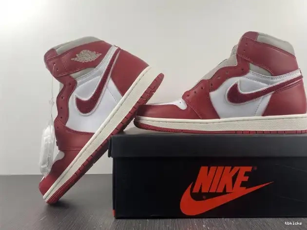 Rep TB 1 High Jordan (W) Newstalgia Chenille DJ4891-061 OG 0507